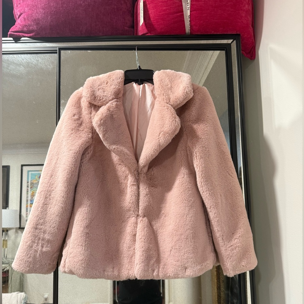 Fashion Nova Blush  Faux Fur Jacket xs